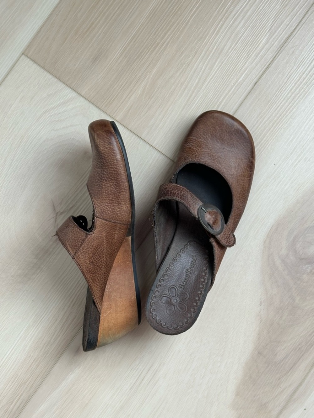BareTraps Brown Leather Mary Jane Clogs with Buckle